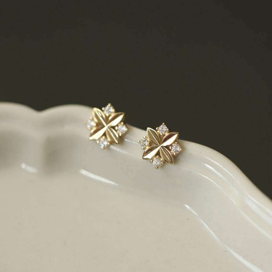 S925 Nữ Bạc Mạ Vàng 14K Bông T - đánh giá và giá Body Jewelry Diamond
